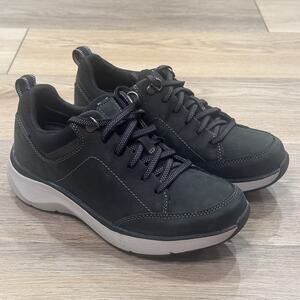 Clarks NEW Women’s 6 Wave 2.0 Lace-Up Black Nubuck Lace Up Shoes Sneakers